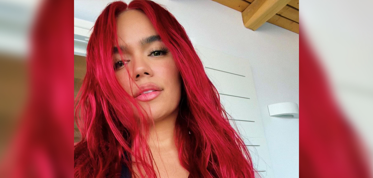 Karol G encendió las redes sociales con osada fotografía: subió selfie desnuda