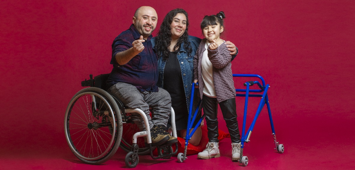 Teletón 2022 presentó a Maithe Ilabaca como embajadora: su padre también se atendió en el instituto