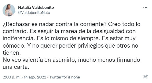 Natalia Valdebenito en picada contra firmantes de carta a favor del Rechazo.