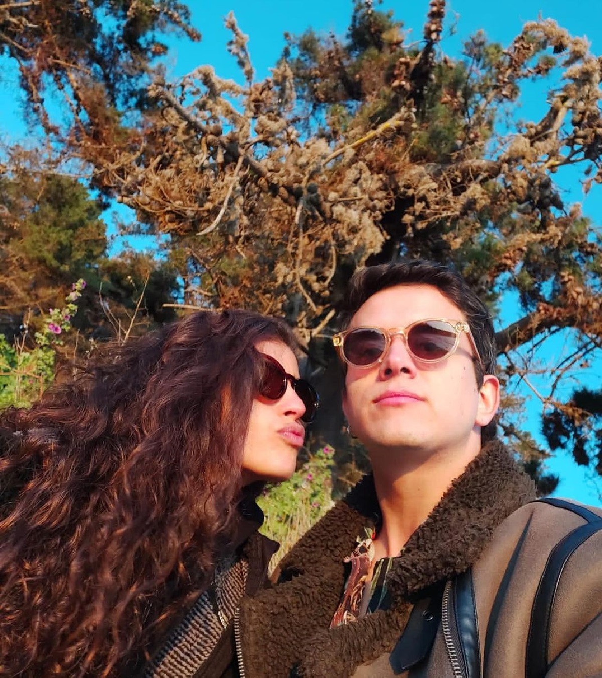 romance real actores juveniles Hasta Encontrarte