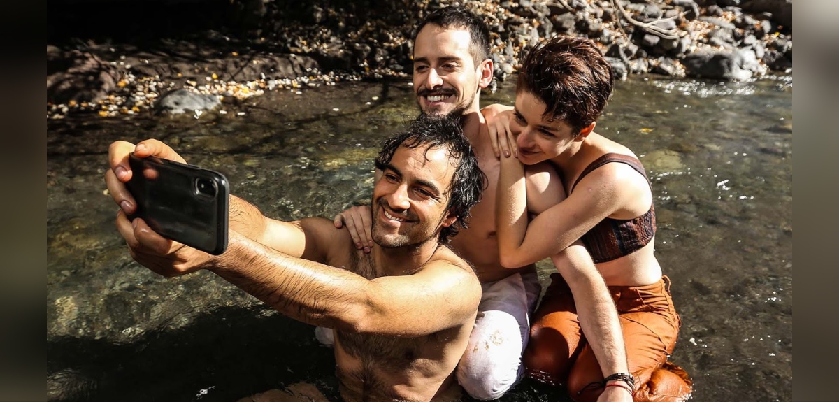 Gabriel Cañas reveló por qué Canal 13 canceló historia de poliamor en 'Río Oscuro': 