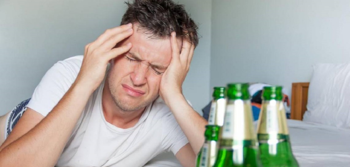 ¿Se puede evitar la caña? Tips para evitar la resaca antes y mientras se bebe en Fiestas Patrias