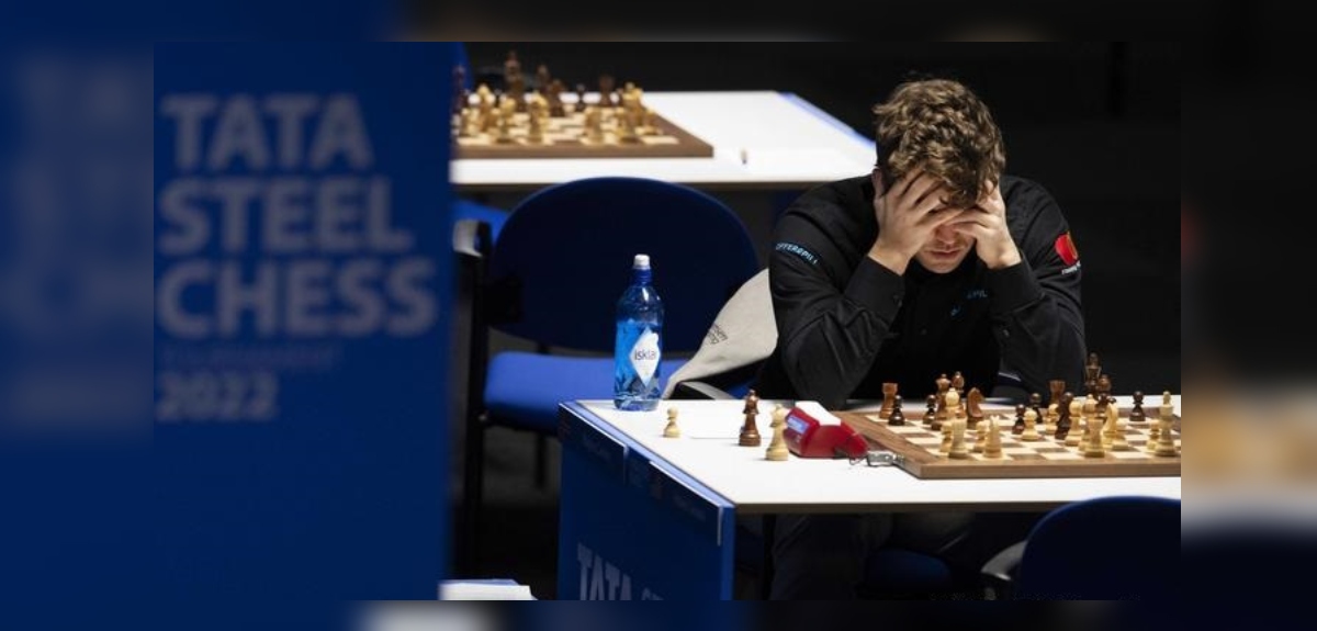 Acusan a destacado ajedrecista de haber hecho trampa utilizando microchip anal para ganar