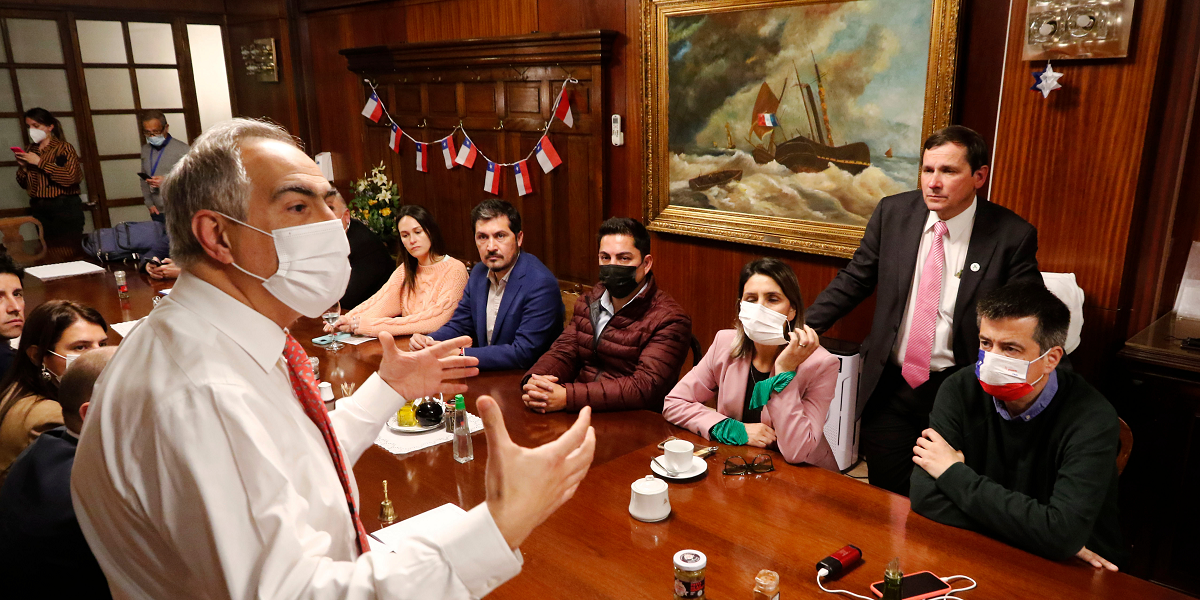 Chile Vamos negó acuerdo para continuar proceso constituyente: acusaron “precipitación” del Gobierno
