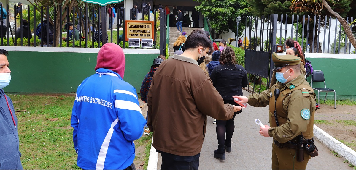 Sujeto fue detenido cuando acudió a comisaría a excusarse por no votar: lo buscaban por homicidio