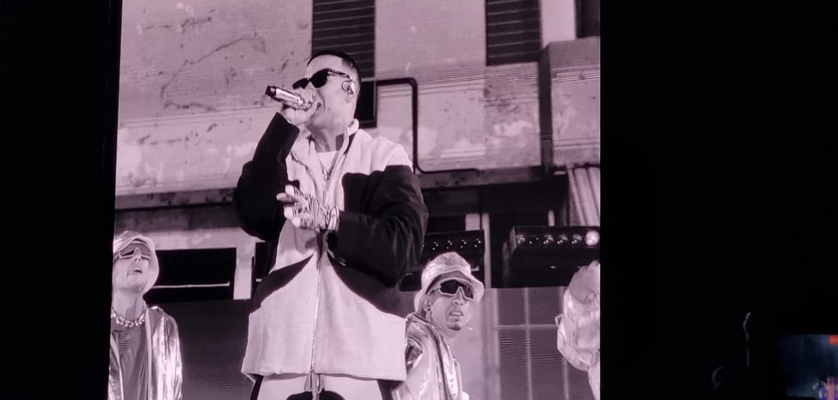 Daddy Yankee hizo bailar a cerca de 60 mil fanáticos... pero desmanes se robaron el protagonismo