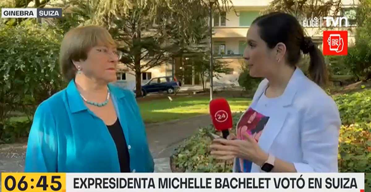 Historica periodista de TVN Valentina Reyes sorprendió al reaparecer en cobertura del plebiscito