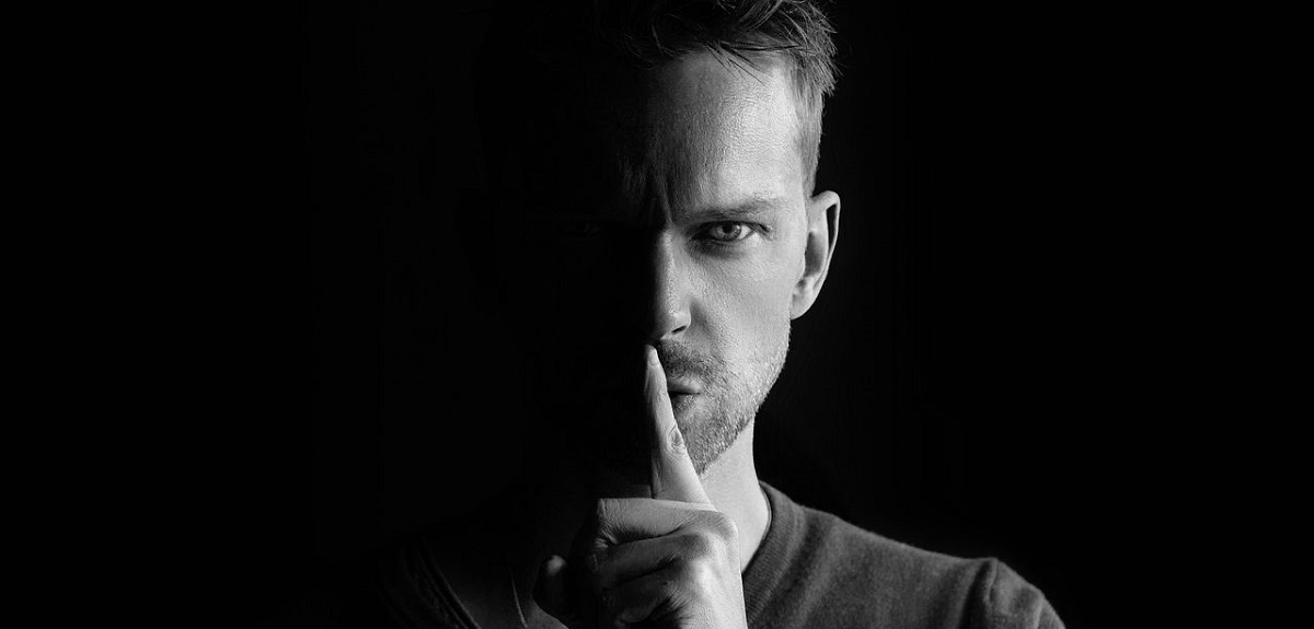 ¿Cómo podemos identificar a una persona narcisista?