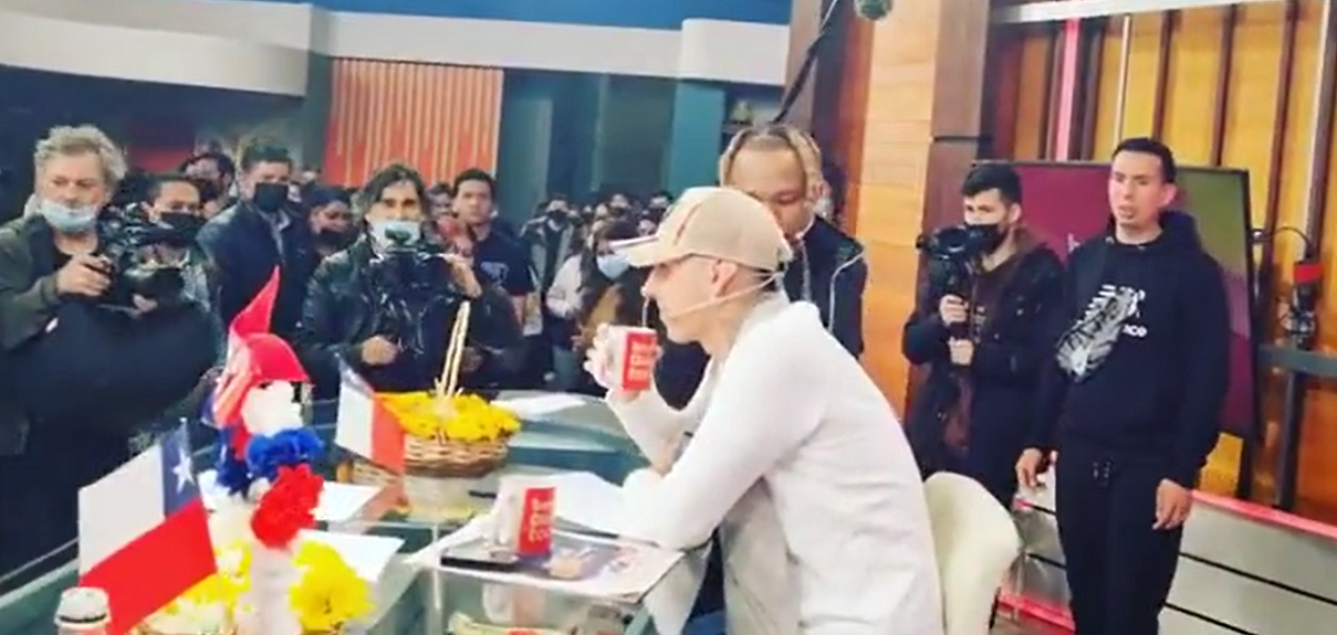 Pailita y Polimá generaron caos en su visita a TVN: promocionaron concierto en Movistar Arena