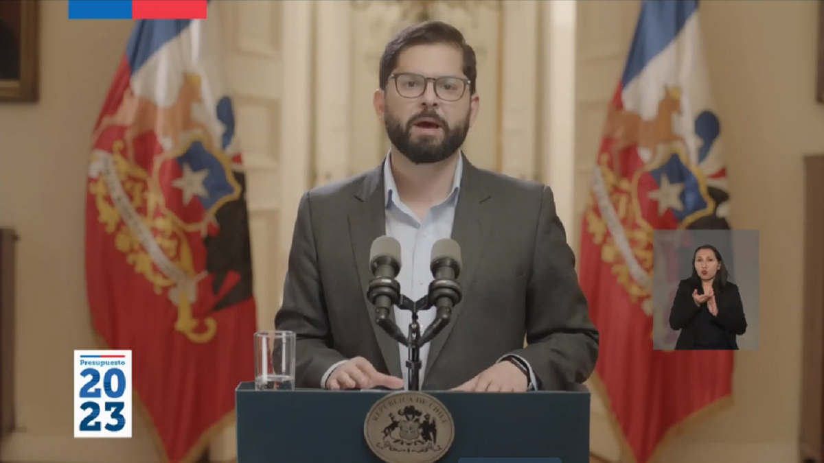 Presidente Boric presentó la Ley de Presupuestos 2023: se enfocará en seguridad y pensiones