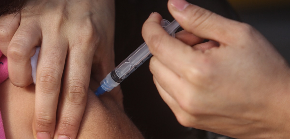 Minsal confirmó inicio de vacunación contra la viruela del mono: ¿quiénes recibirán la dosis?