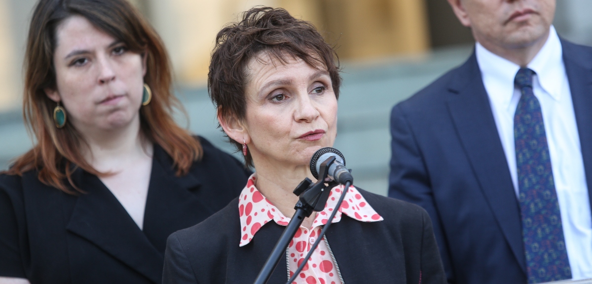 Gobierno presentará querella por artefacto explosivo encontrado frente a edificio de Grupo Angelini