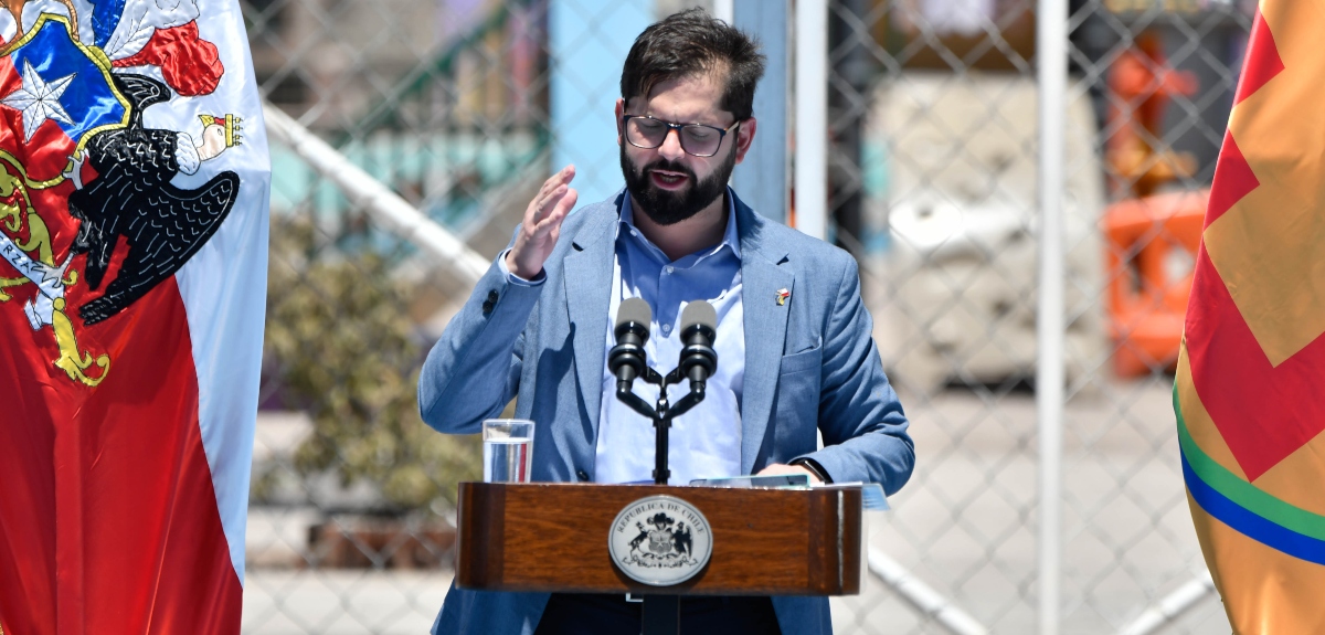 Boric condenó agresiones a carabineros por parte de extranjeros en Puerto Montt: instruyó expulsión