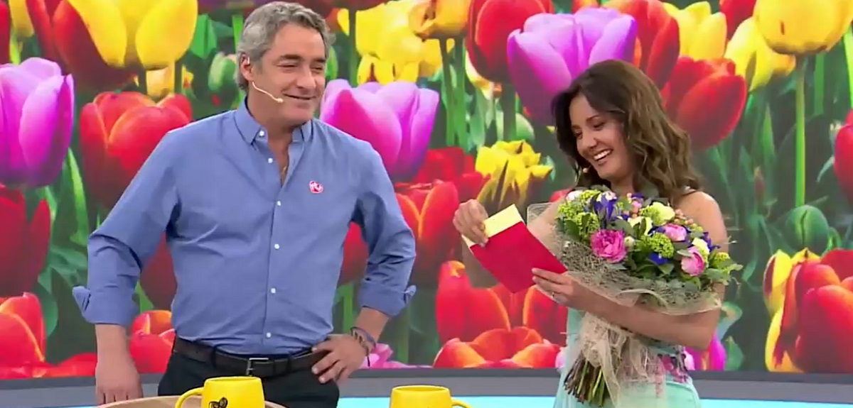 Priscilla Vargas recibió romántico regalo de admirador secreto en Tu Día: 