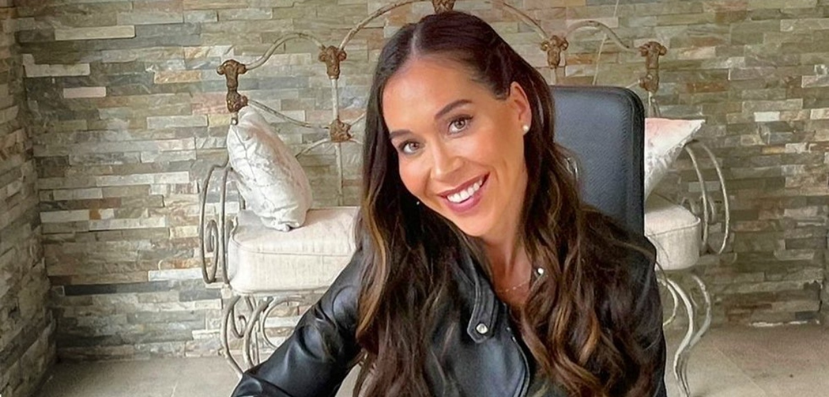 Vale Roth se realizó varios piercing en la oreja y tuvo doloroso problema: 