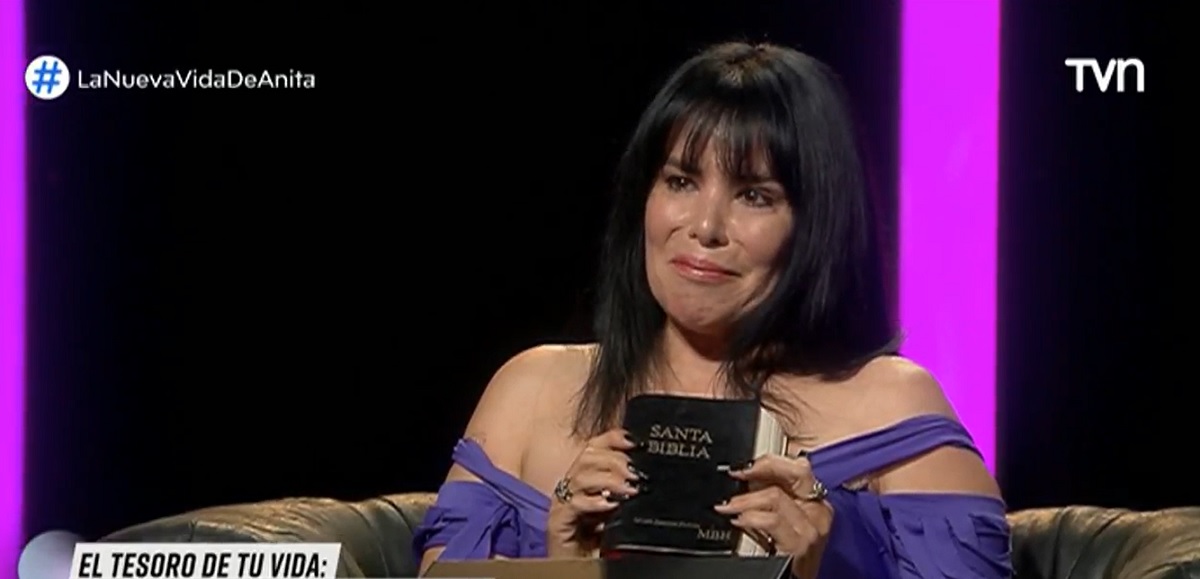 Anita Alvarado regalo Eduardo Fuentes Buenas noches a Todos