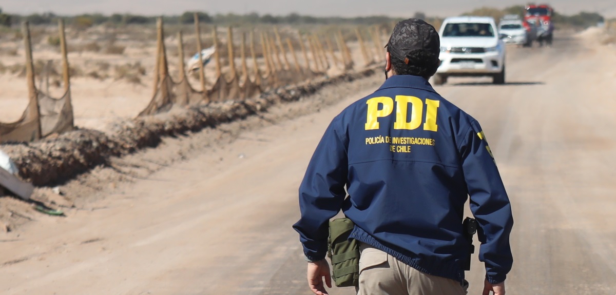 Hallan cuerpo con impacto de bala en sitio eriazo de Maipú: hombre fue sacado de su casa horas antes