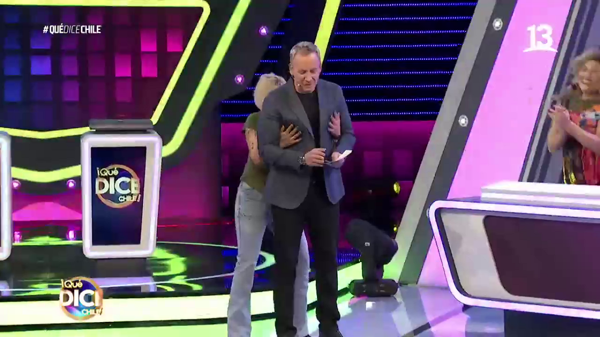 Osada performance de concursante de Qué dice Chile sonrojó a Martín Cárcamo
