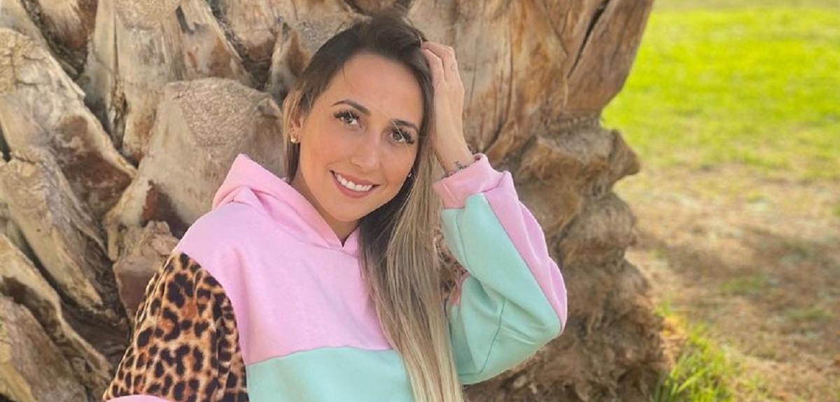 Rebeca Naranjo alzó la voz luego que una seguidora la criticara por estar 