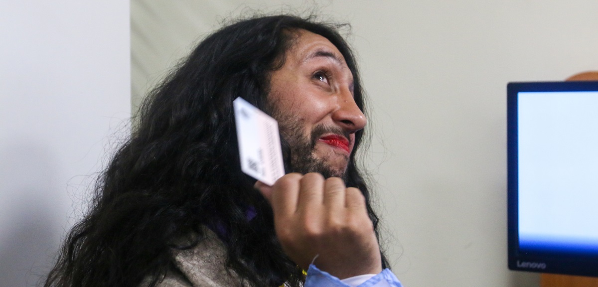 Shane Cienfuegos cédula no binaria