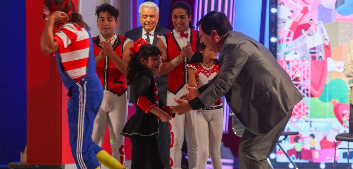 Emotiva historia de nieta de 'Tachuela Grande' en Teletón hizo llorar a Pastelito y Fernando Godoy