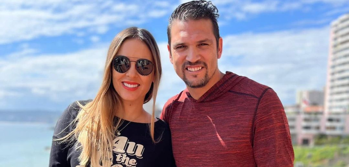 Maura Rivera y Mark González conmemoraron un año junto a especial miembro familiar