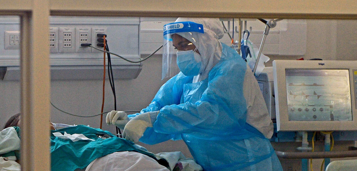 El curioso caso de paciente que tuvo COVID-19 durante 411 días: científicos explicaron por qué