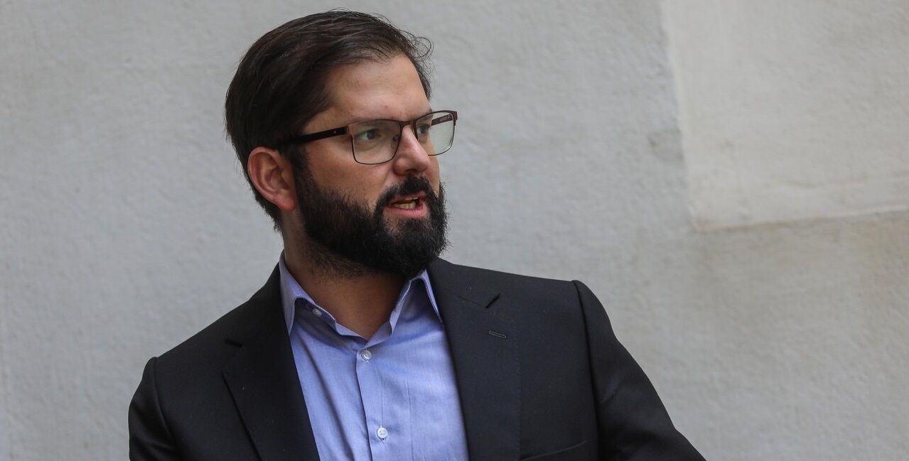 Detienen a joven que amenazó a Presidente Boric en página del Gobierno por 'Ley papito corazón'