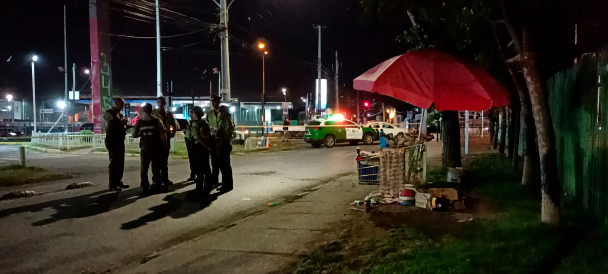 Comerciante ambulante que habría amenazado a Carabineros con arma blanca en San Ramón fue baleado