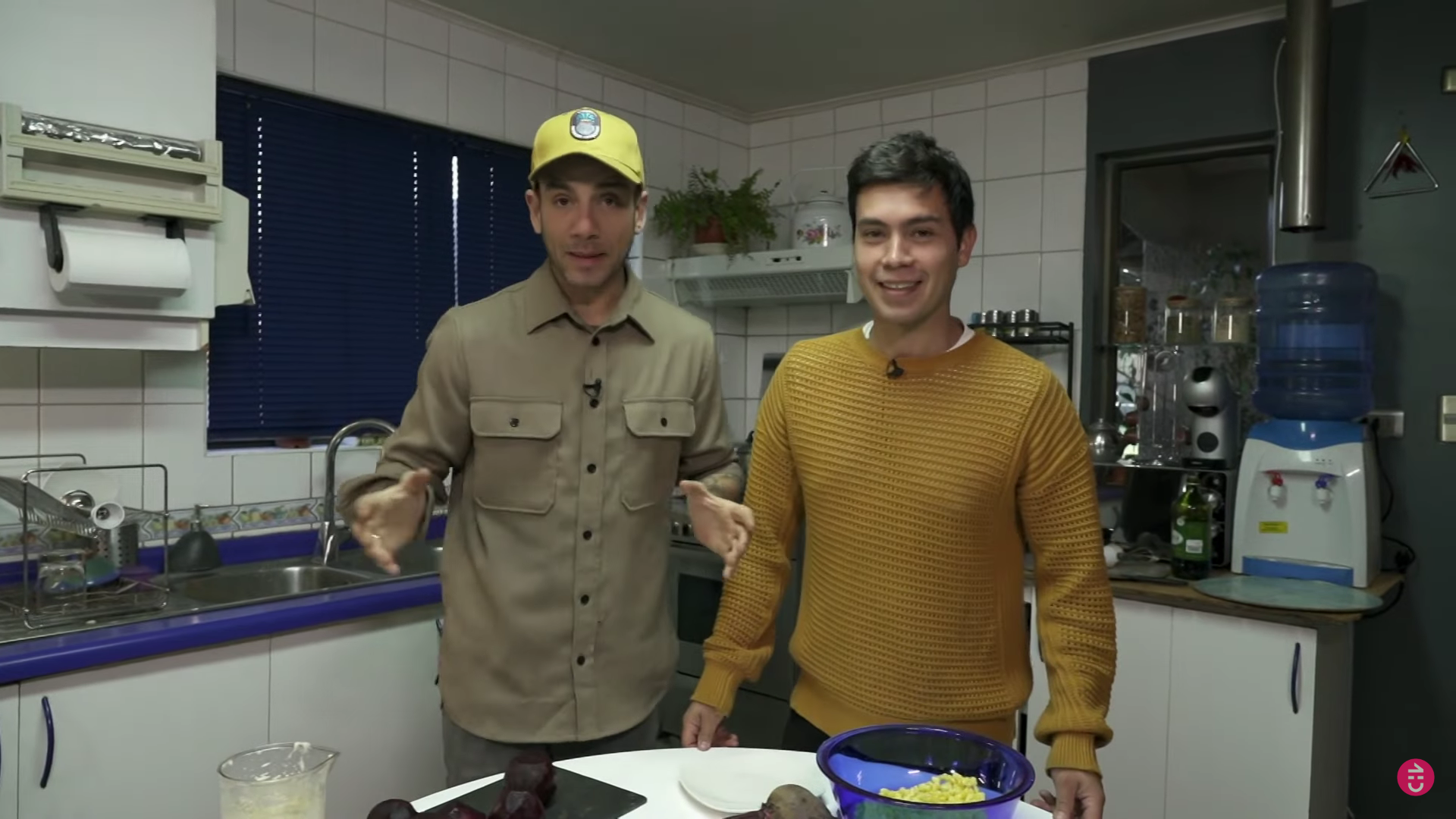 Christian Ocaranza mostró su llamativa casa y presentó a su futuro esposo en 'La divina comida'.