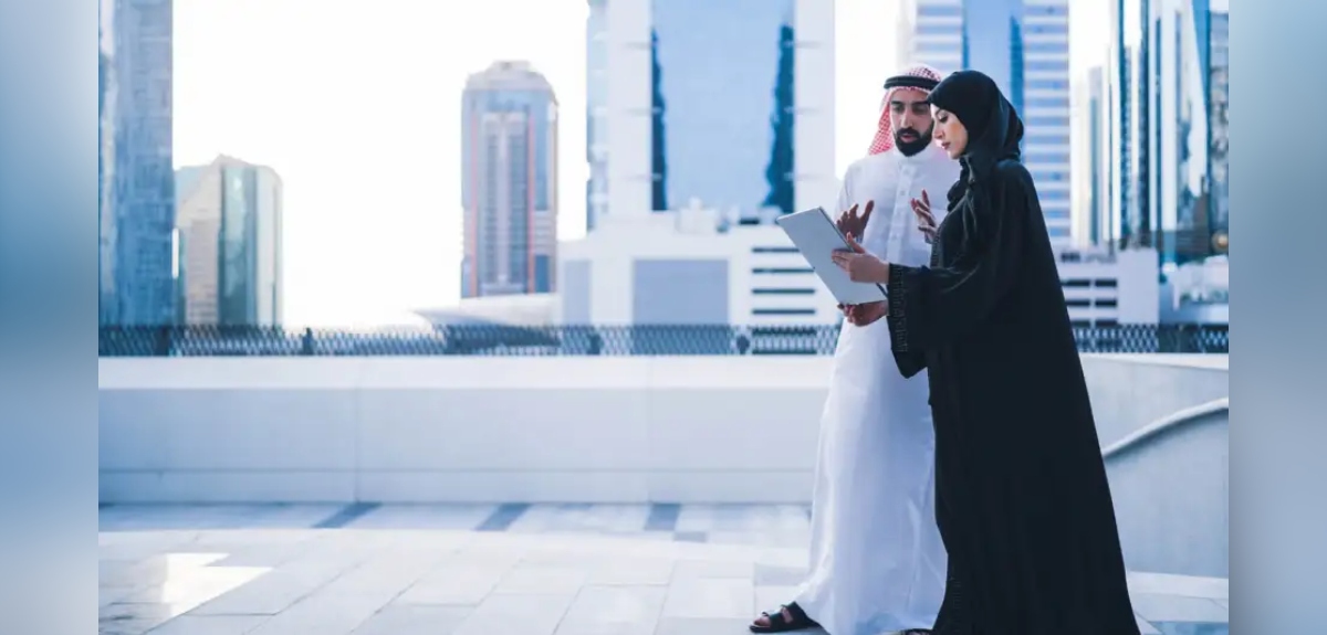 Deben contar con permiso para casarse o tomar un taxi: así es la vida de las mujeres en Qatar