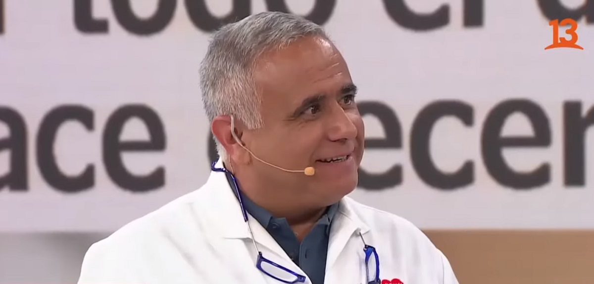 Doctor Ugarte sorprendió con fotografía de su juventud: 