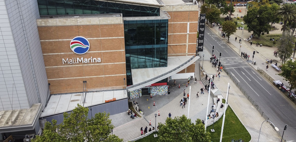 Joven de 18 años falleció tras caer del cuarto piso en Mall Marina Arauco de Viña del Mar
