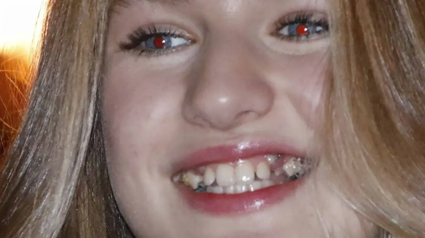 ¿Por qué a la princesa Leonor le faltan los colmillos?