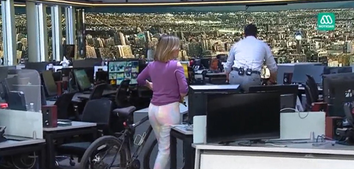 Simón Oliveros Michelle Adam