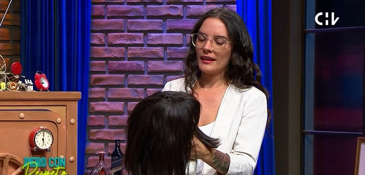 Camila Vallejo reveló que compró una peluca para que no la reconocieran en la calle: 