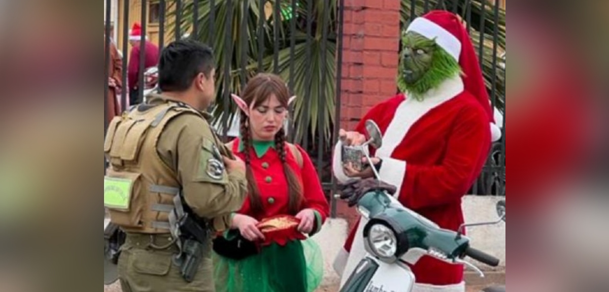 Carabineros multó al “Grinch” por conducir scooter sin casco de seguridad en Coquimbo