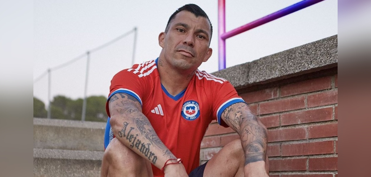 Gary Medel compartió importante logro en sus estudios profesionales: 