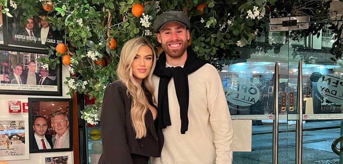 A falta de un mes para ser papás: pareja de Ben Brereton, Kimberley Abbott, mostró avanzado embarazo