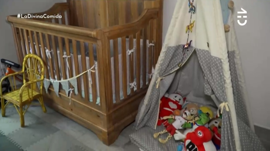 Natalia Duco mostró pieza de su hijo Luciano