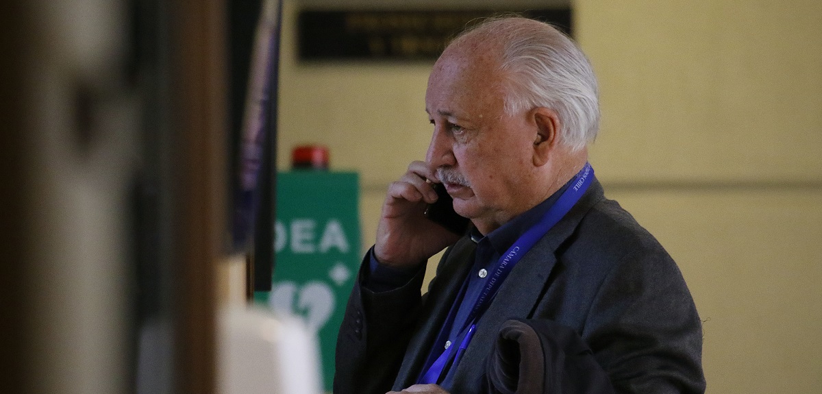 Guillermo Teillier, presidente del PC, fue hospitalizado por complicaciones de salud