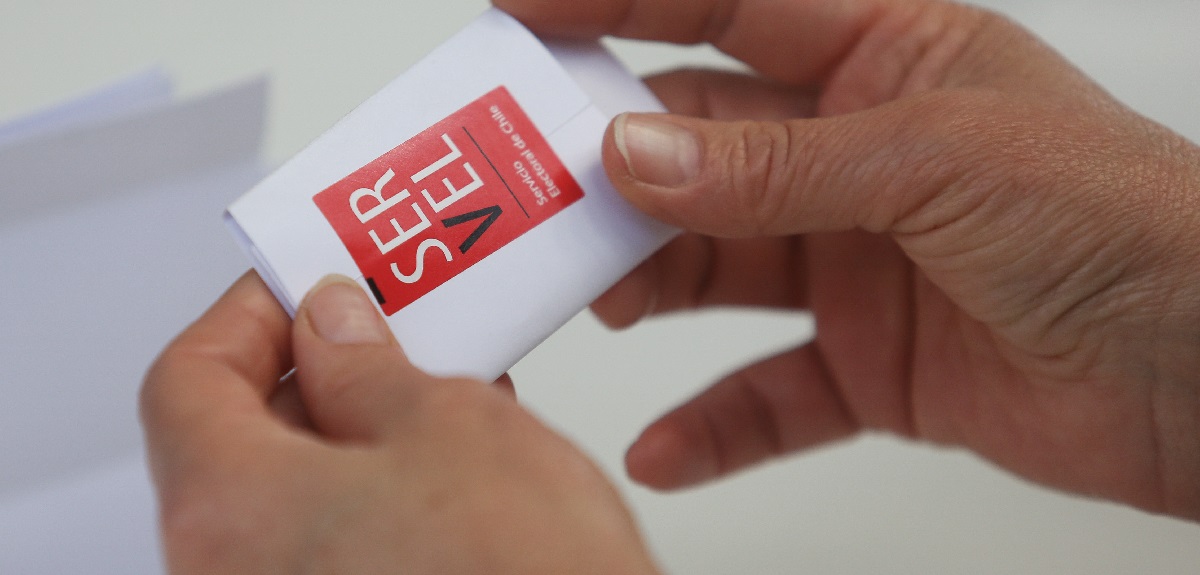 Ante inminente voto obligatorio: revisa cómo cambiar tu domicilio electoral en el Servel