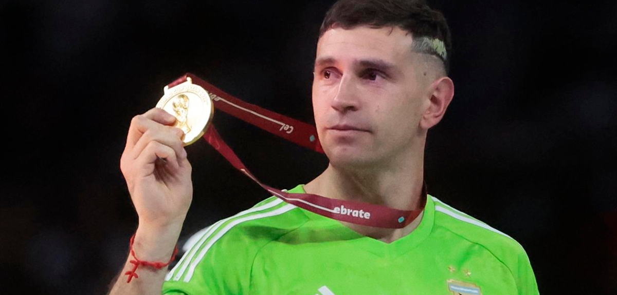 El millonario gasto de 'Dibu' Martínez para cuidar su medalla de ganador: compró perro guardián