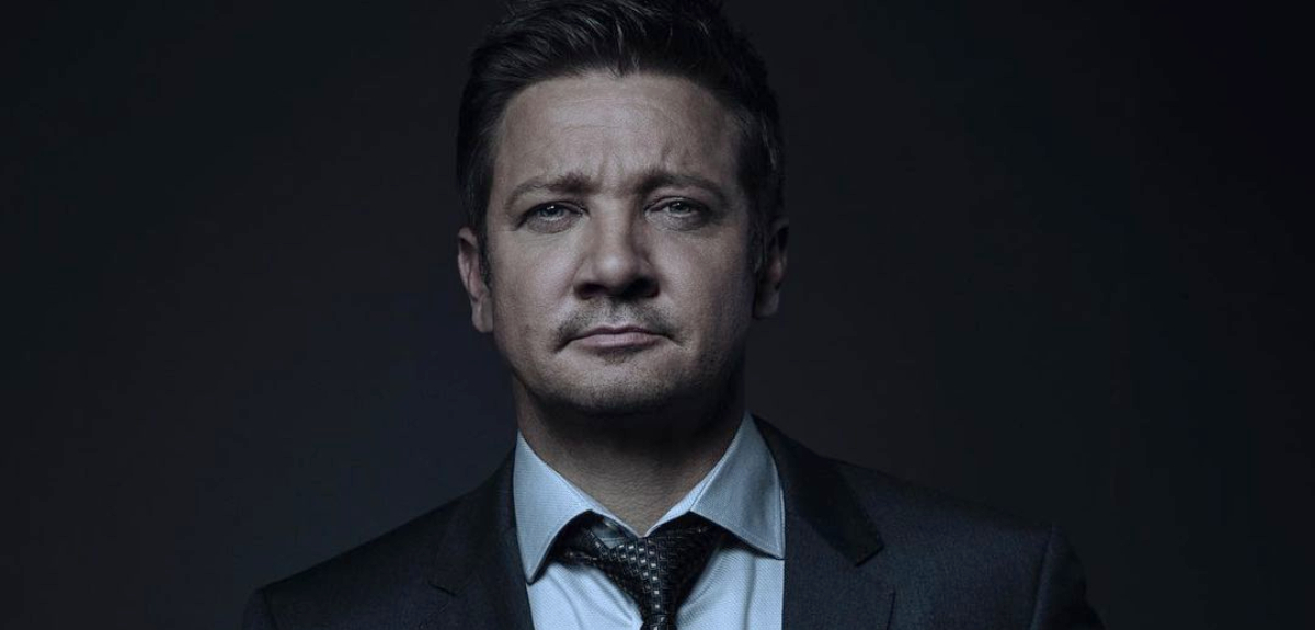 Actor Jeremy Renner afirma que quedó con más de 30 huesos rotos tras accidente
