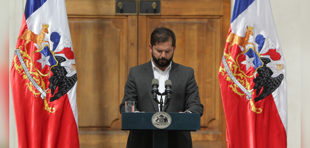 Cadem: presidente Boric alcanza desaprobación más alta desde que asumió tras polémica por indultos