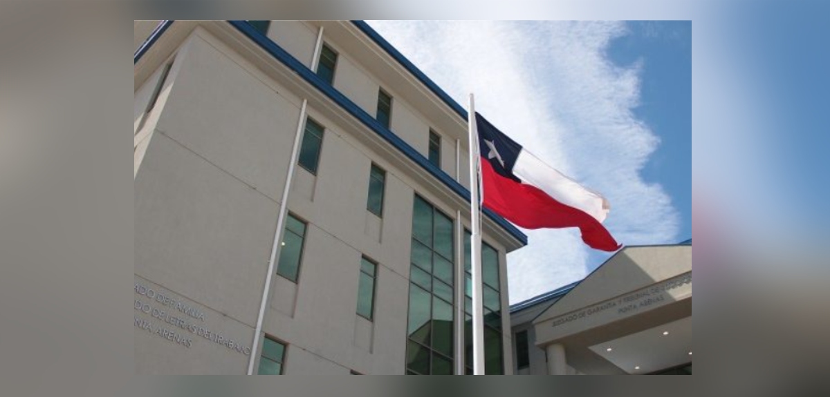 Contador fue acusado de abuso sexual por estudiante en práctica: fue detenido y formalizado