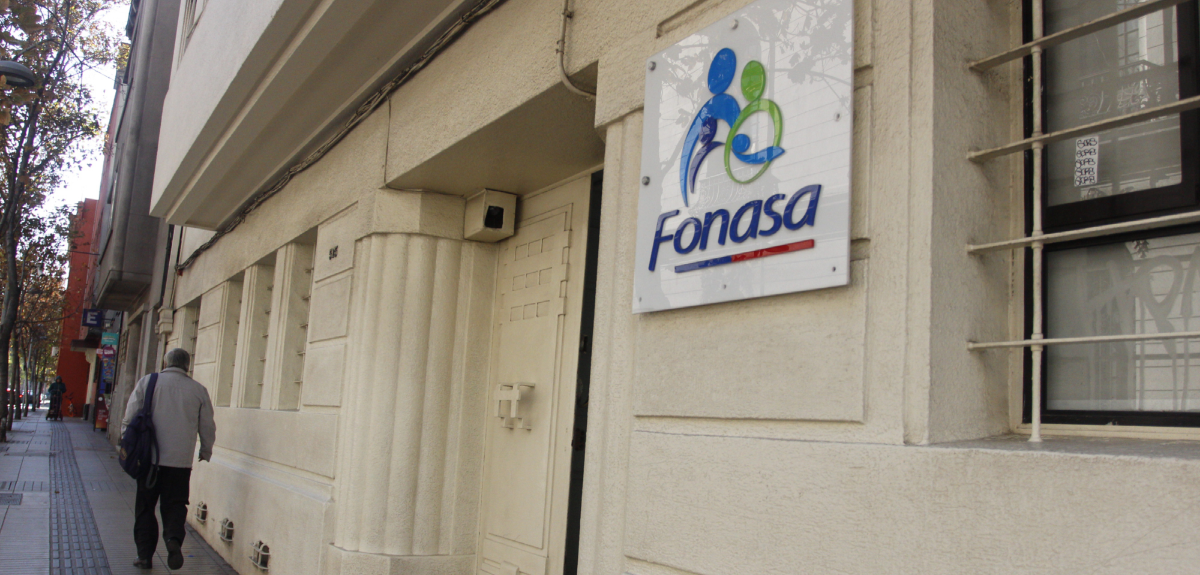 Doctora penquista fue sentenciada a 11 años de cárcel por fraude de $5 mil millones a Fonasa