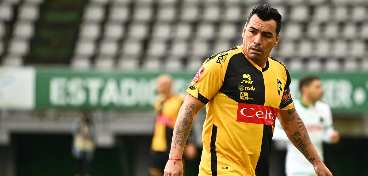 Esteban Paredes posterga su retiro para jugar en club de Segunda División: podría romper récord