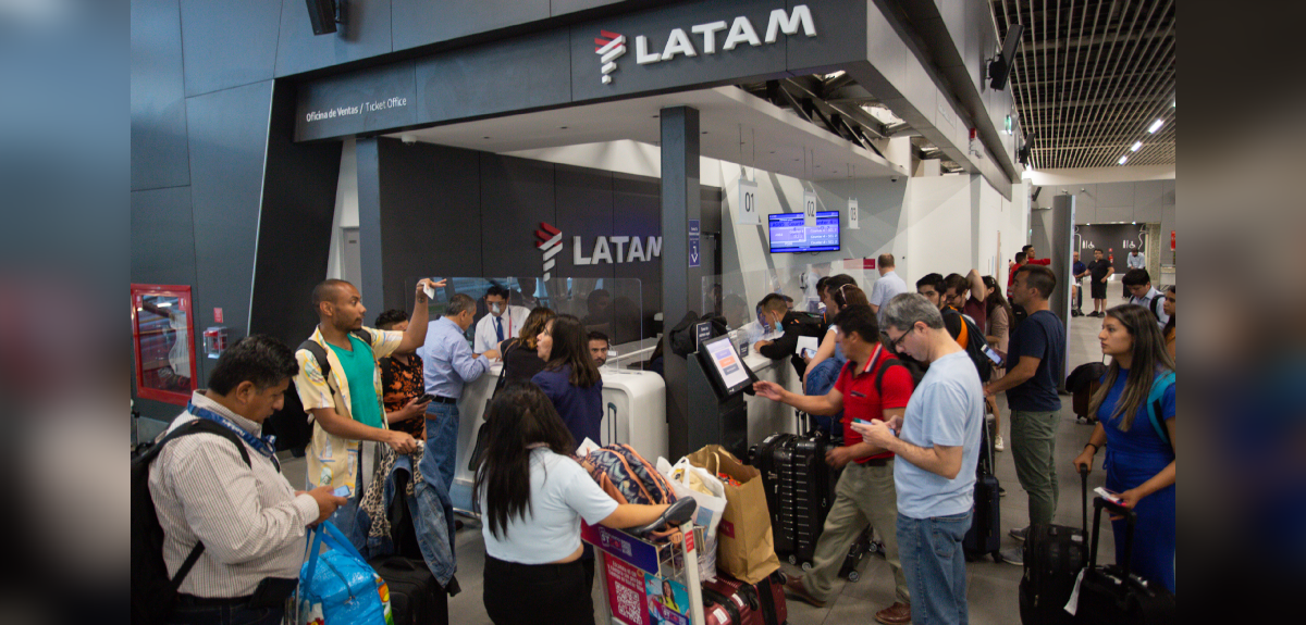 Evacuan aeropuerto de Iquique por falso aviso de bomba: pasajero aseguró portar artefacto explosivo