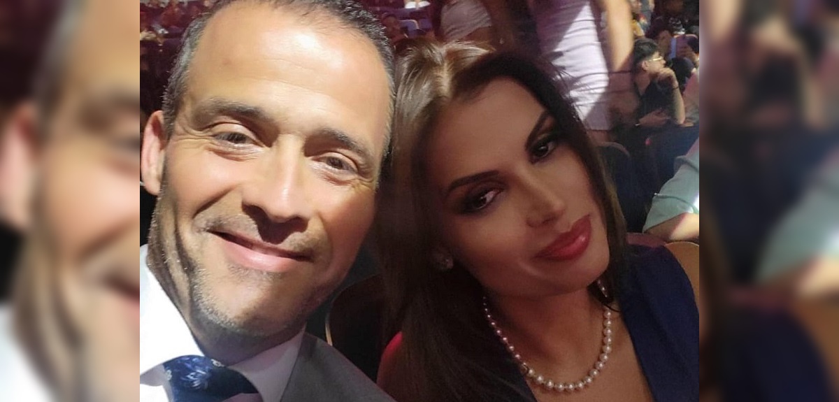 Iván Núñez llegó con Thais Jordão a gozar de la música de Olmué: 